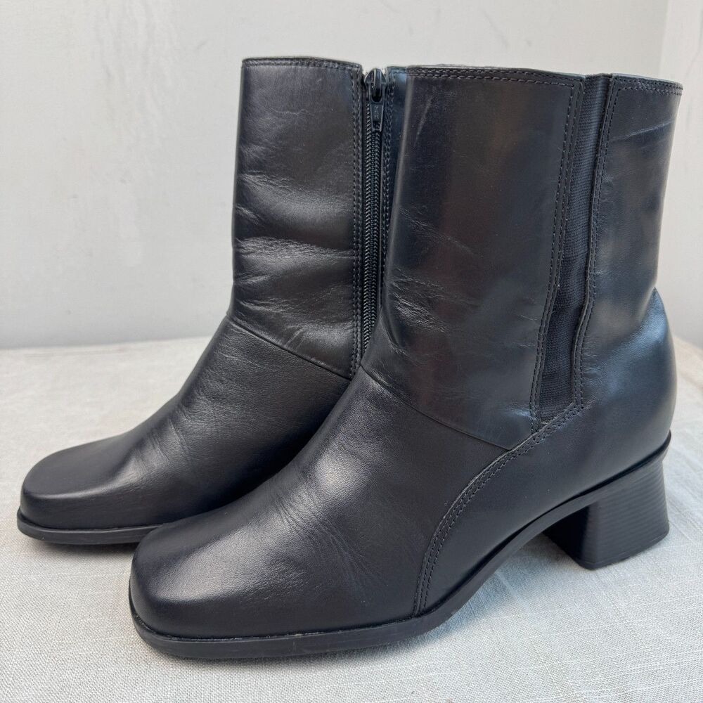 Naturalizer Fame Chelsea Boots Women's 8.5M Black Leather 2" Block Heel